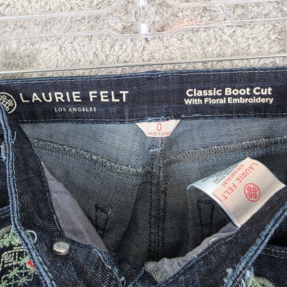 Laurie Felt Classic Boot Cut Classic Denim Floral Embroidered Jeans Size 0 - Picture 5 of 16